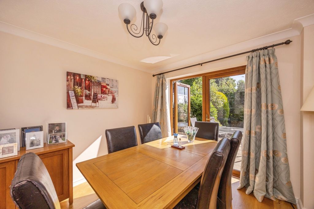 Property photo 3 of 19 Pbox-Img.Jpg