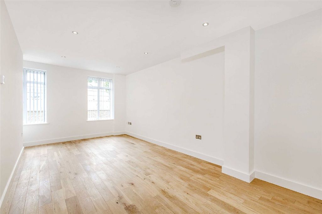 Property photo 1 of 7 Picture No. 02