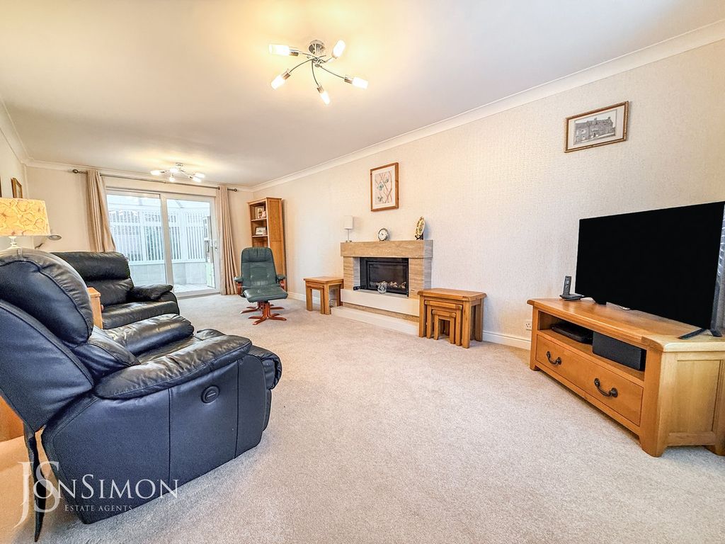 Property photo 3 of 37