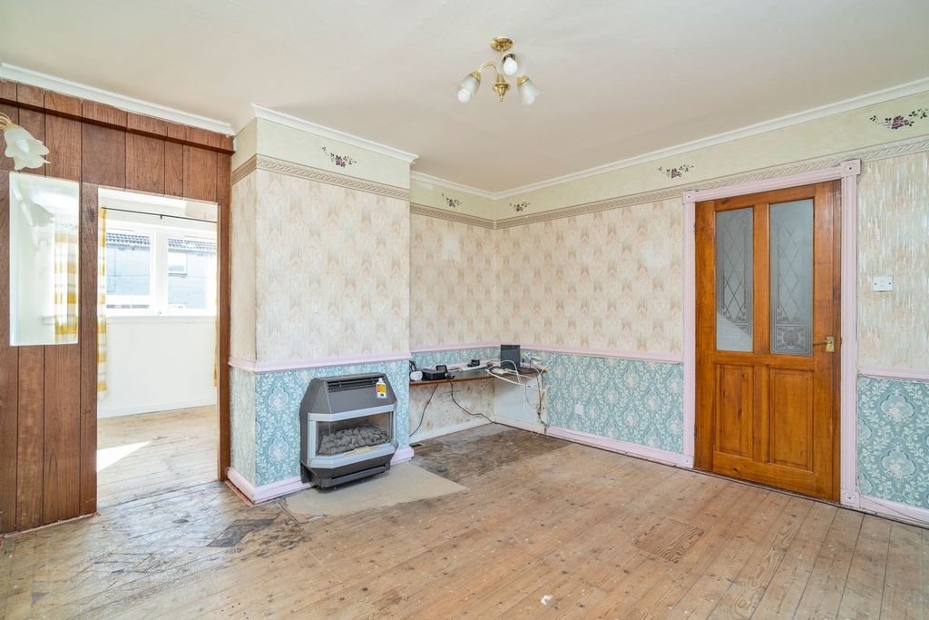 Property photo 3 of 28 Property Image 3