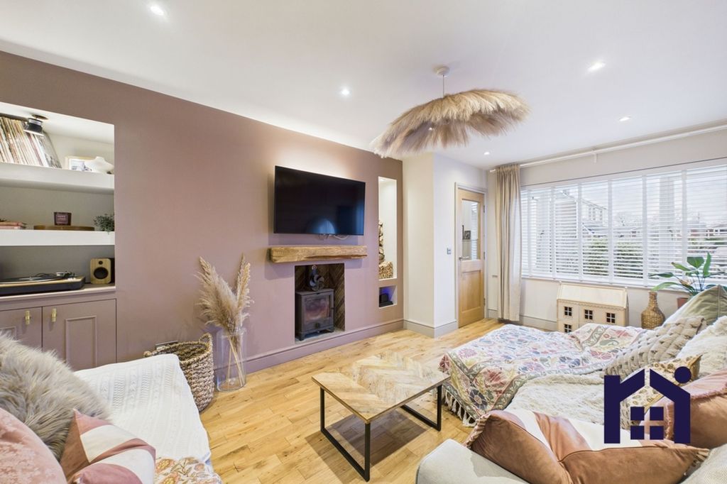 Property photo 2 of 29 Living Room