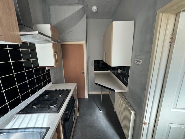 Property photo 3 of 13 Entrance Porch