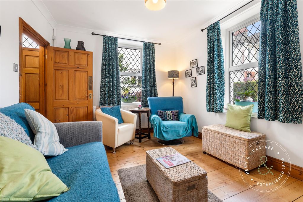 Property photo 3 of 27 Hern Crabtree-23.Jpg