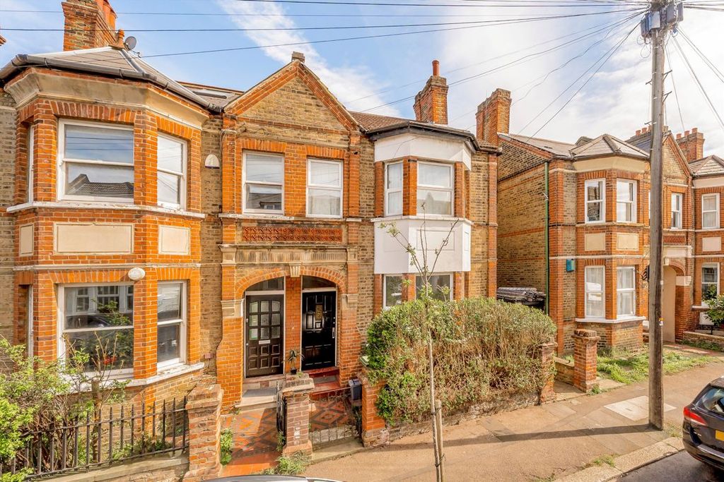 Property photo 1 of 6