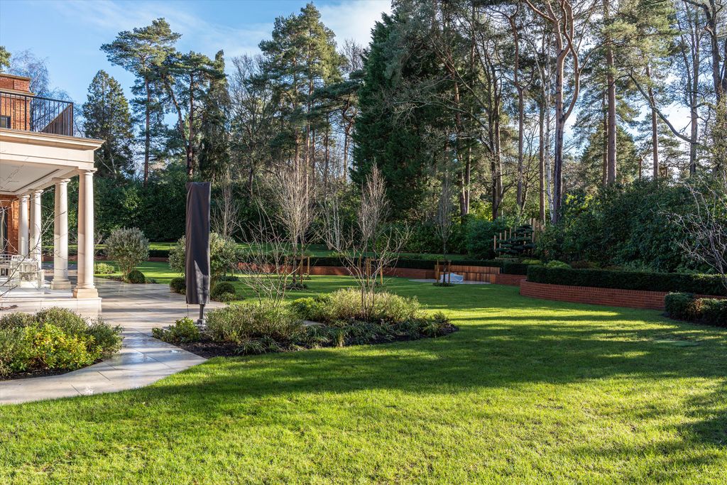 Property photo 3 of 31 Image