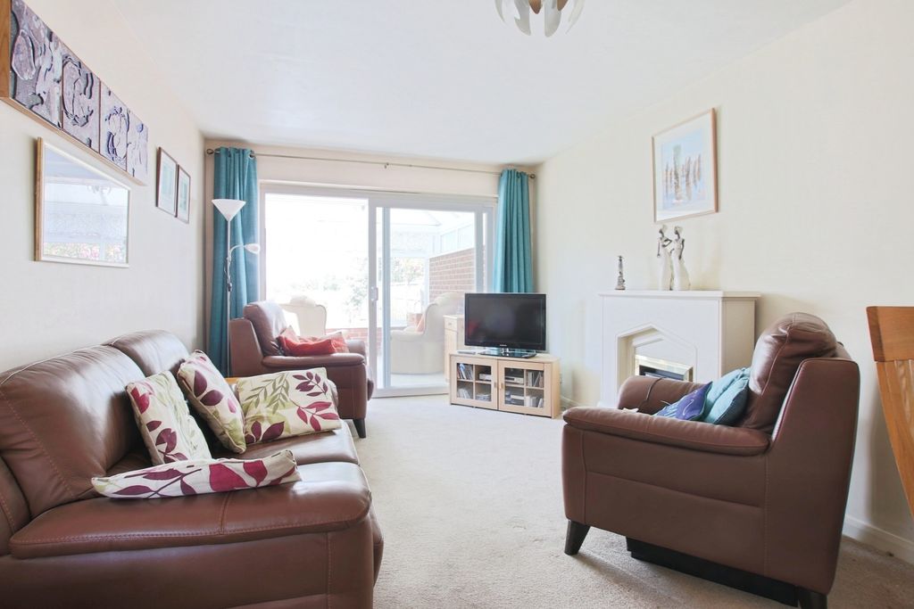 Property photo 2 of 9 4324144