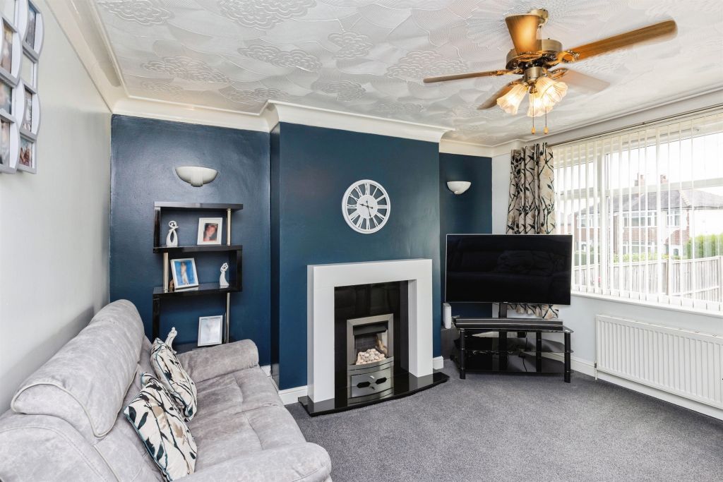 Property photo 3 of 18