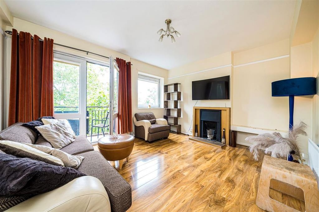 Property photo 2 of 5