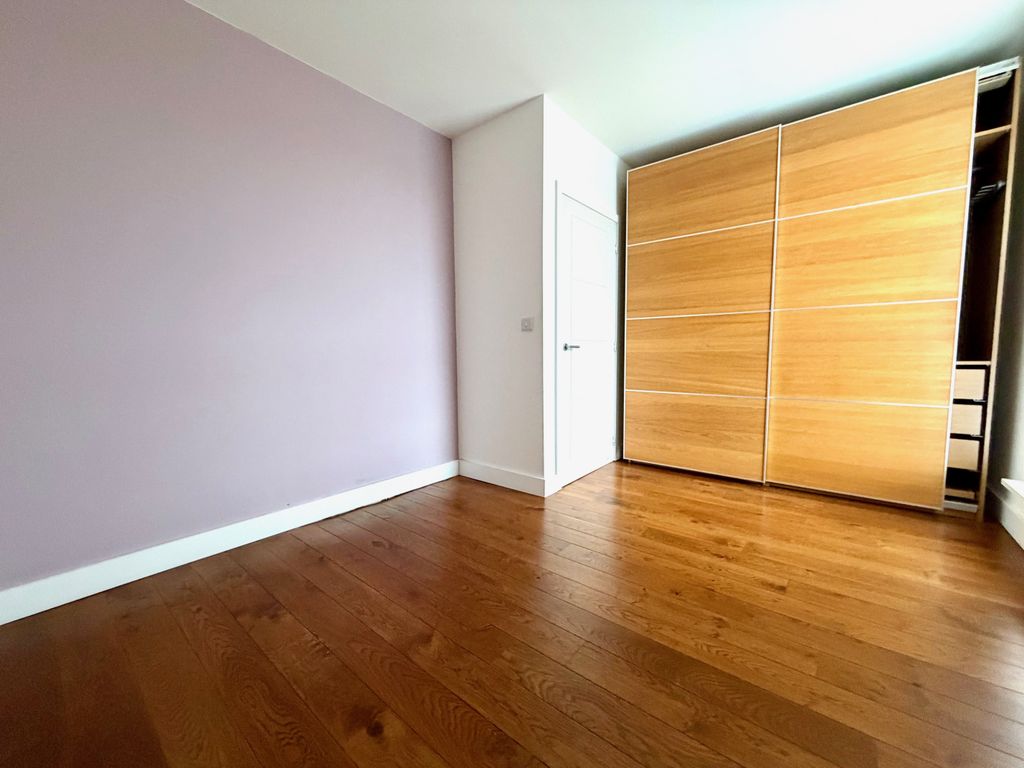 Property photo 2 of 16 View