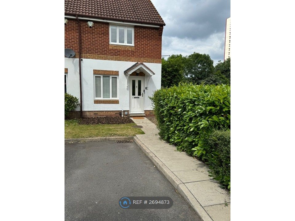 Property photo 2 of 12 Private Parking Space Outside