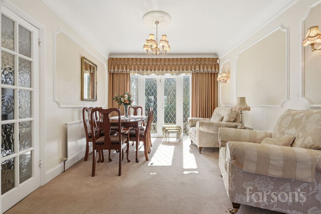 Additional image 8 of 3 bed semi-detached house for saleTemple Avenue, Dagenham RM8