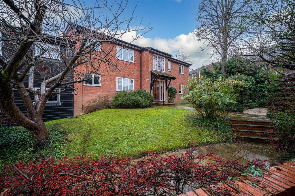 Property photo 1 of 14 Front