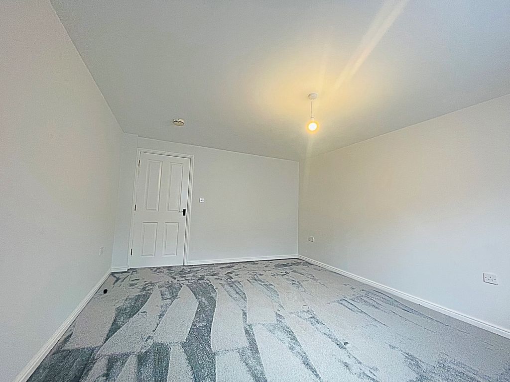 Property photo 3 of 9 Image