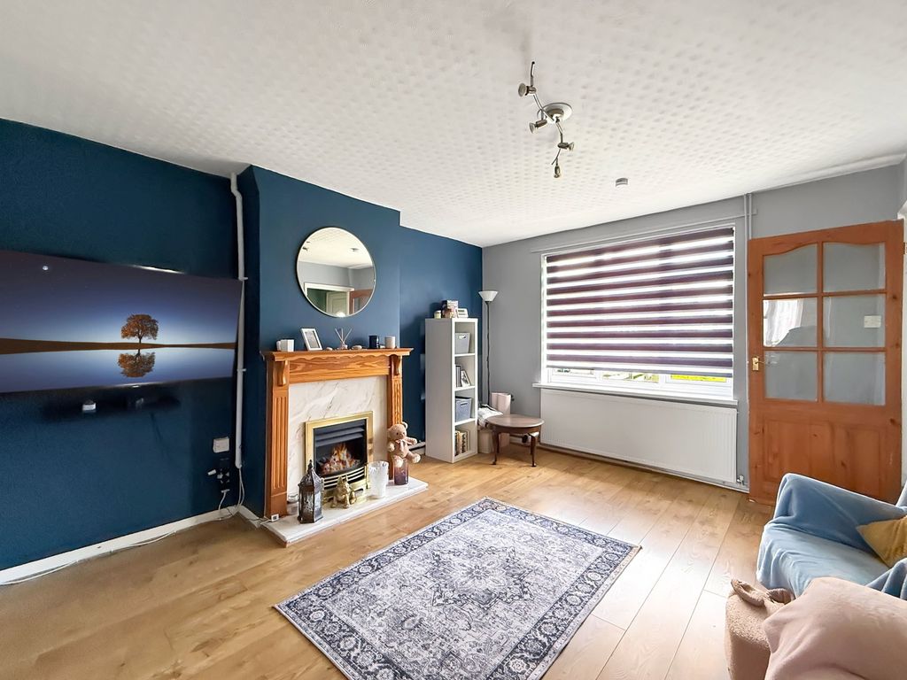 Property photo 2 of 24