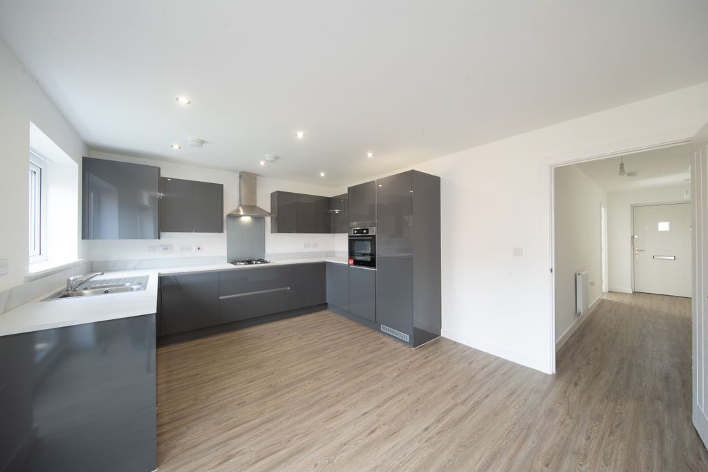 Property photo 3 of 10 Open Plan Kitchen