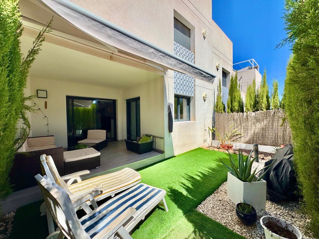 Property photo 2 of 39