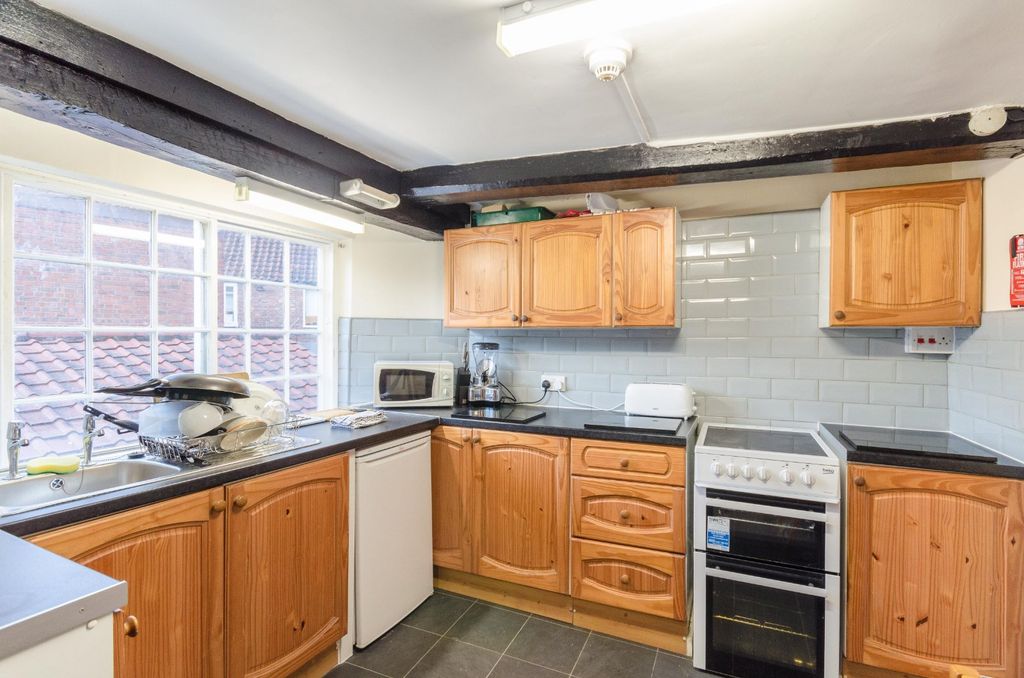 Property photo 2 of 5 Picture 2