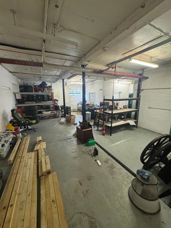 Property photo 3 of 8