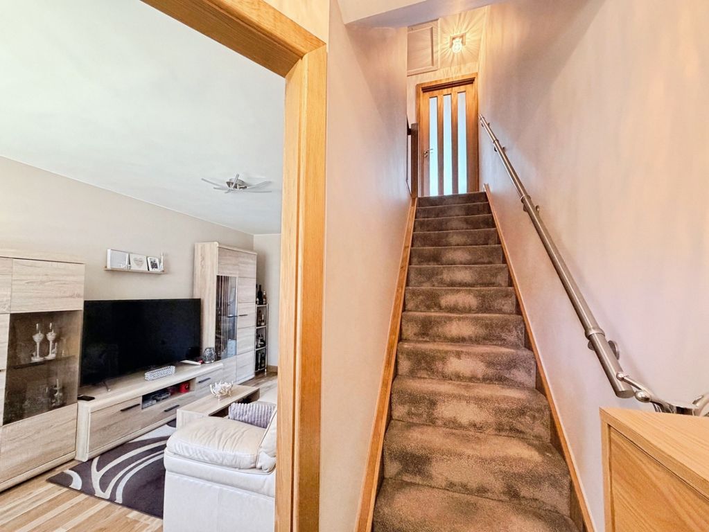 Property photo 2 of 29 5399408