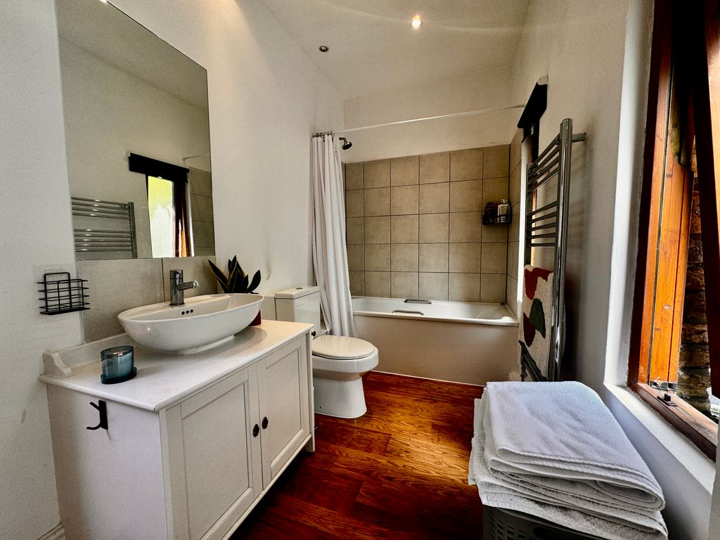 Additional image 18 of 3 bed maisonette for saleLiverpool Road, London N1