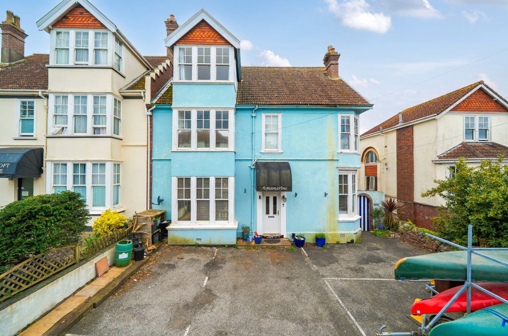 Property photo 1 of 24 1 - 1440469-1-69d90B1...