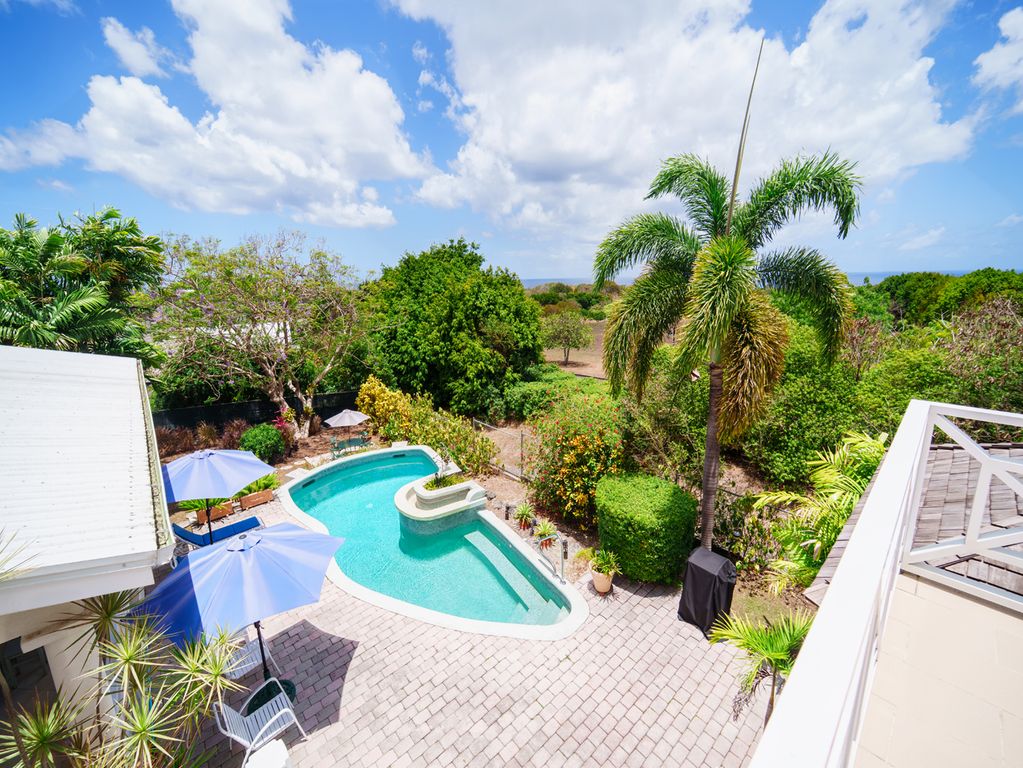 Property photo 2 of 16 Pool And Deck