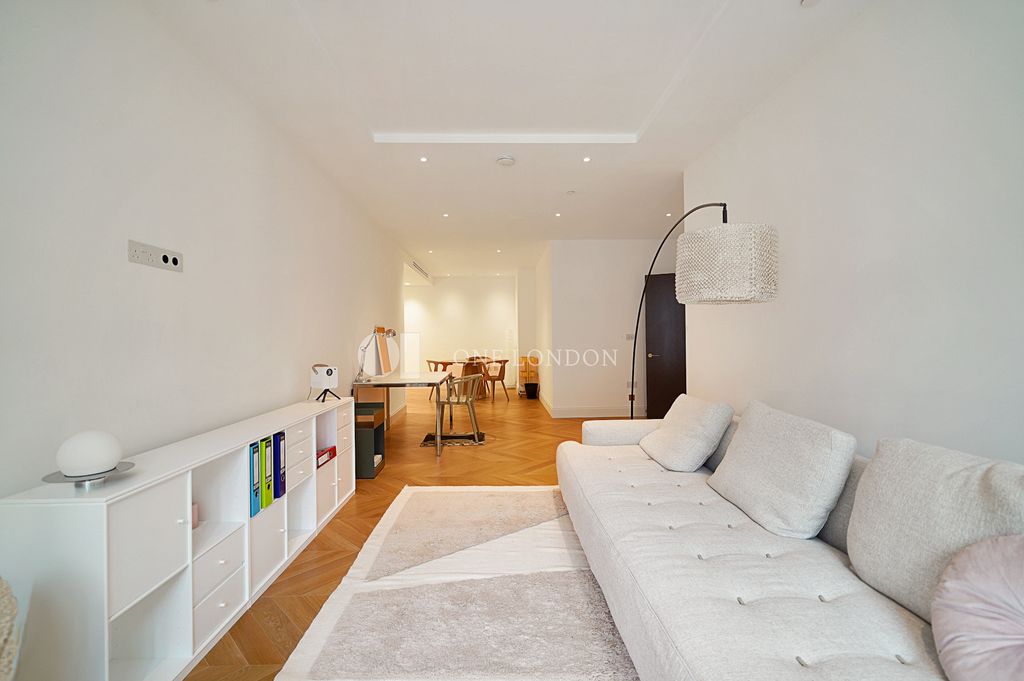 Property photo 2 of 25