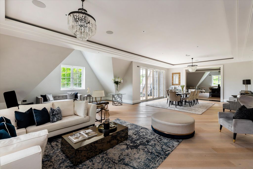 Property photo 1 of 32 Image