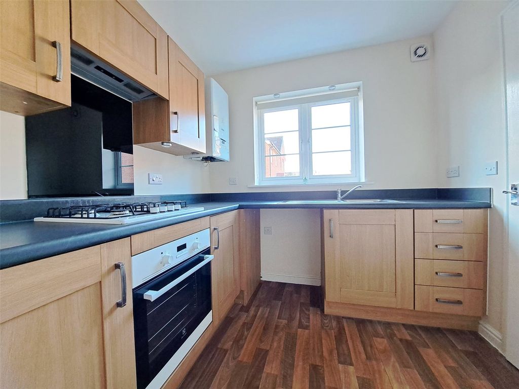 Property photo 2 of 18 Picture No. 24