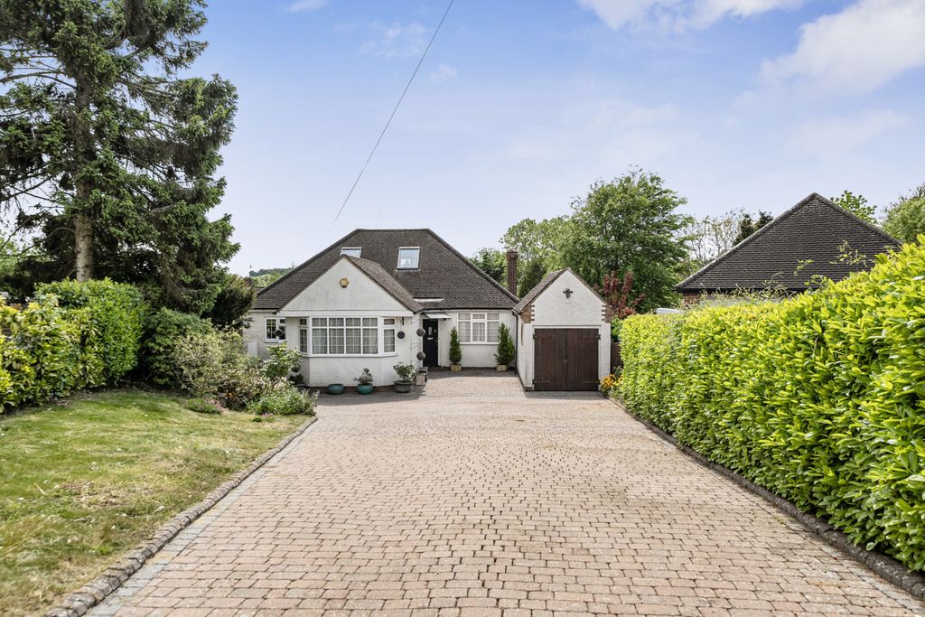 Property photo 1 of 21 1454507-1-69Fc818...