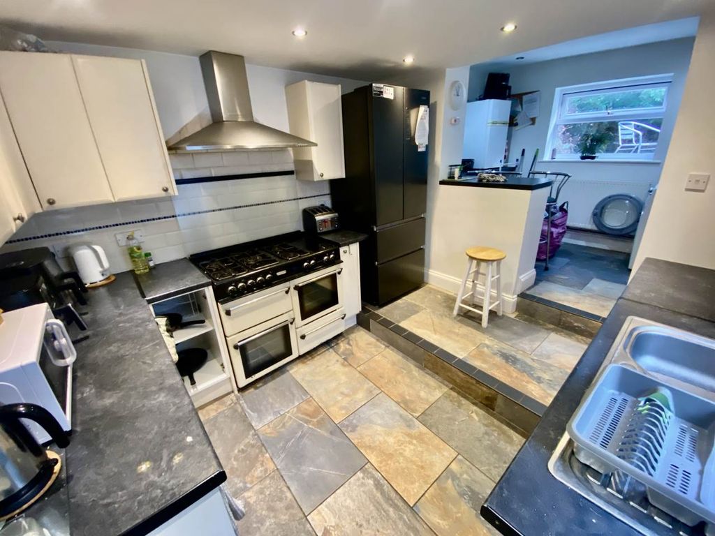 Property photo 1 of 14 Img_1930