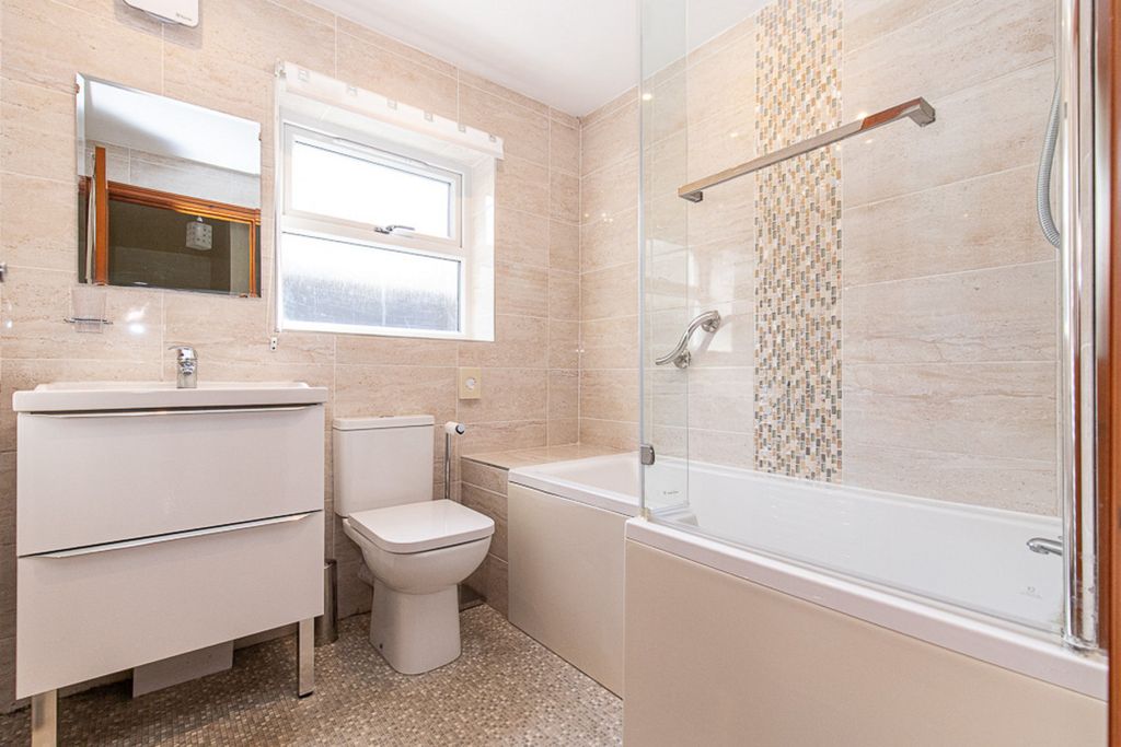 Additional image 15 of 2 bed terraced house to rentDouglas Street, Peel, 1 IM5