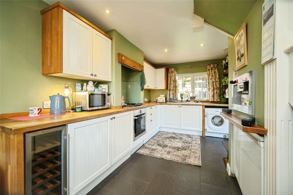 Property photo 2 of 33 Picture No. 03