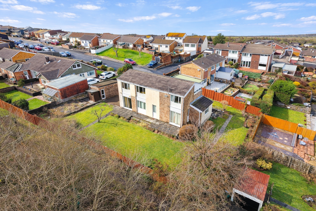 Property photo 2 of 30 82049780-3E8E-4950-A558-Efdef2D67893