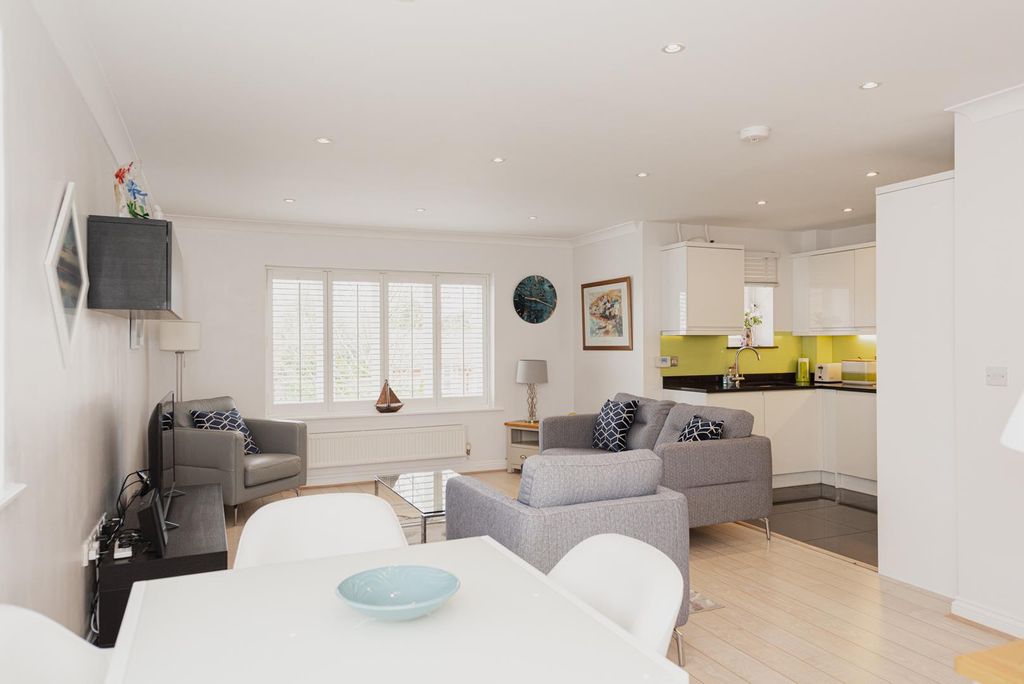 Property photo 1 of 16 Rightmove 11.Jpg
