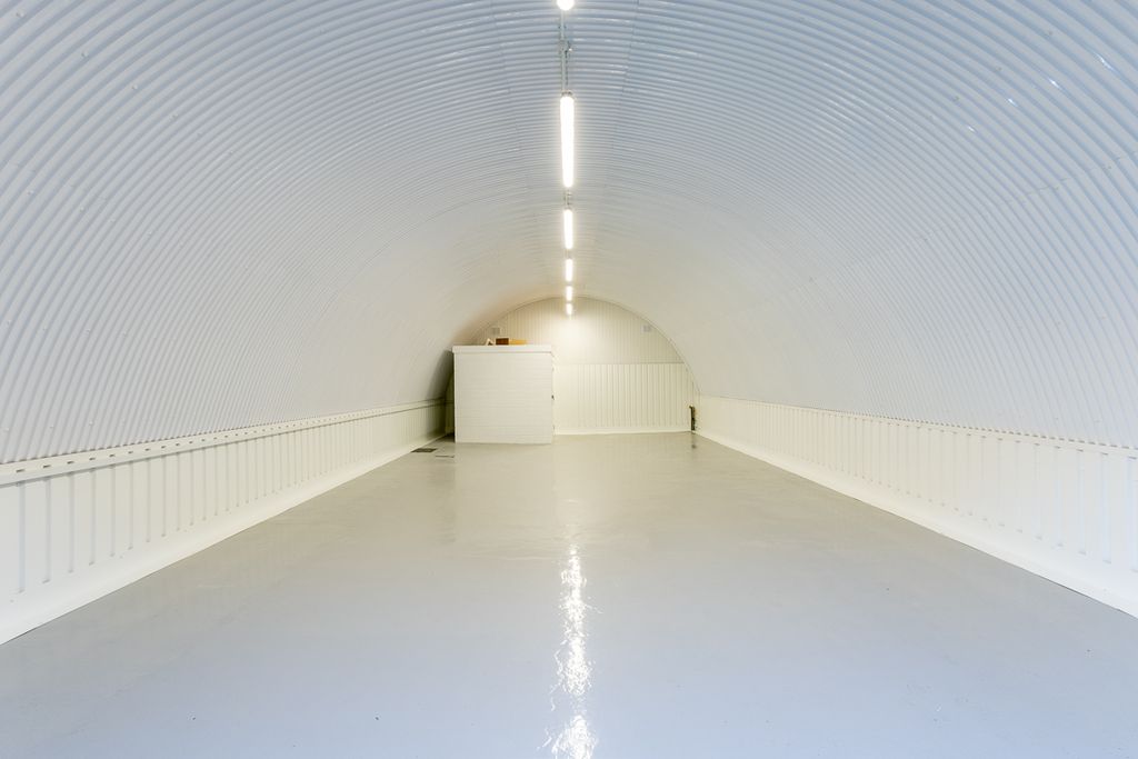Property photo 2 of 5 An Empty Arch With White Lining