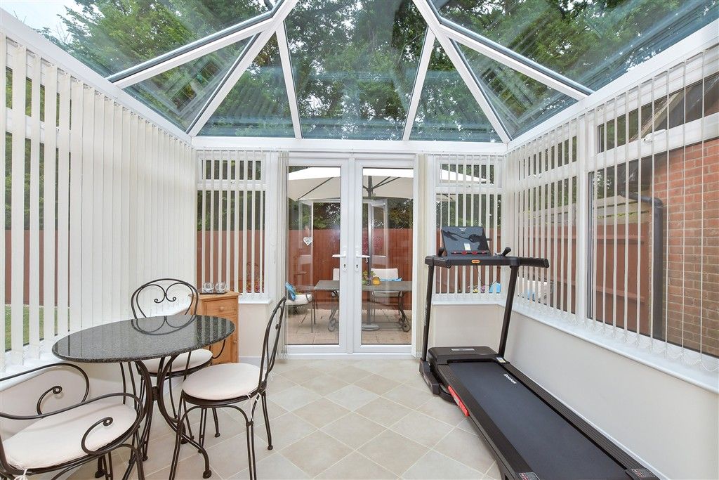 Property photo 2 of 15 Conservatory