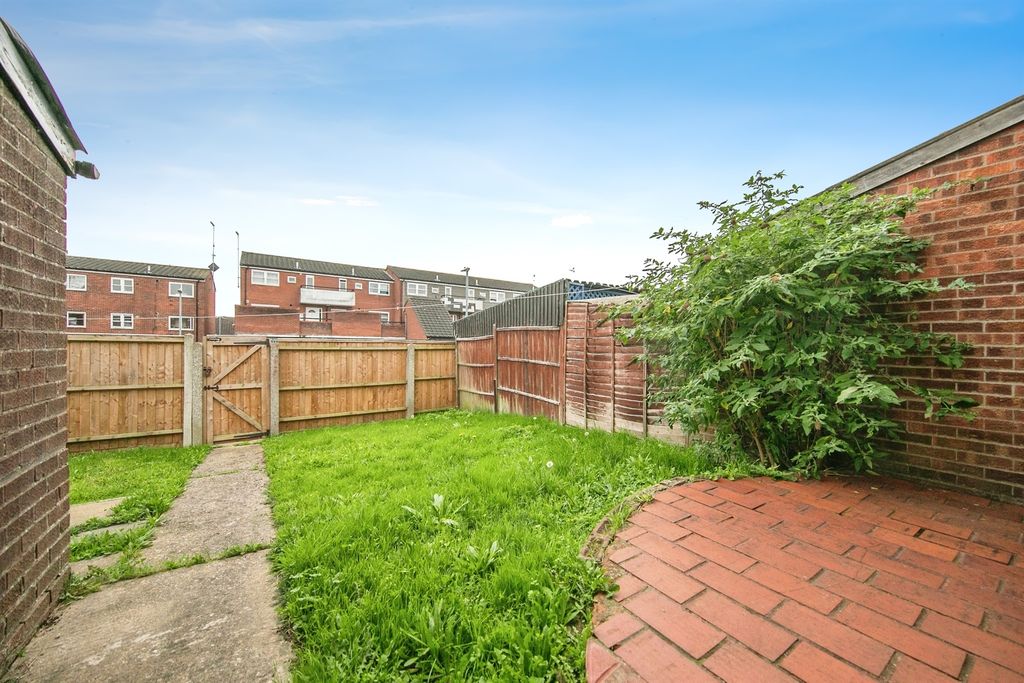 Property photo 2 of 17