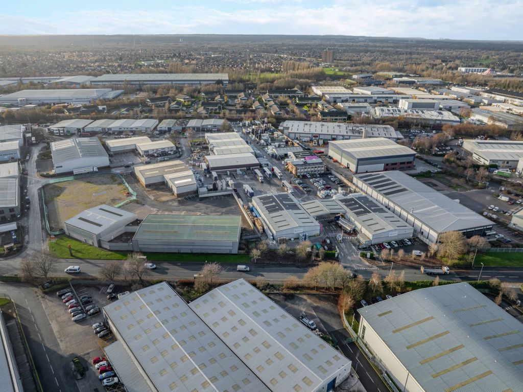 Property photo 3 of 5 8640168-20241209Severnside Estate07-V2