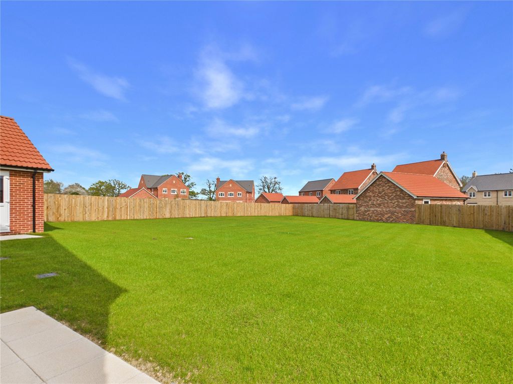 Property photo 3 of 27 Picture No. 54