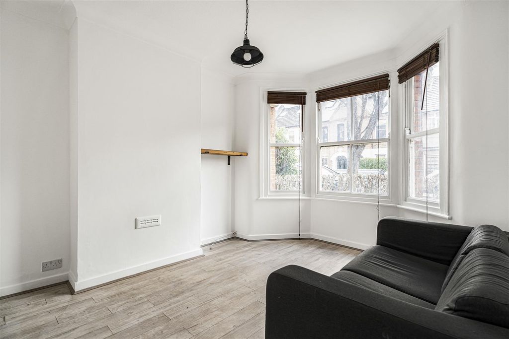 Property photo 2 of 12 2