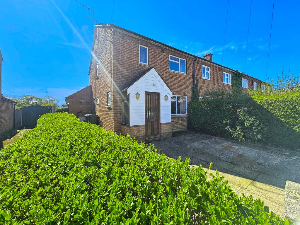 Property photo 3 of 12