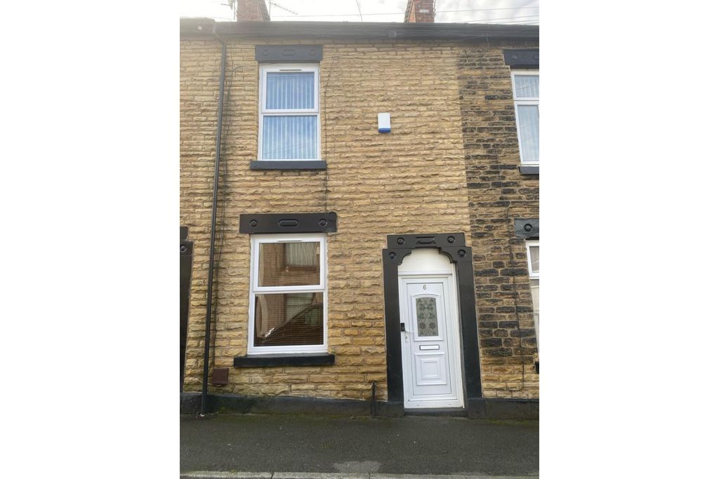 Property photo 1 of 8