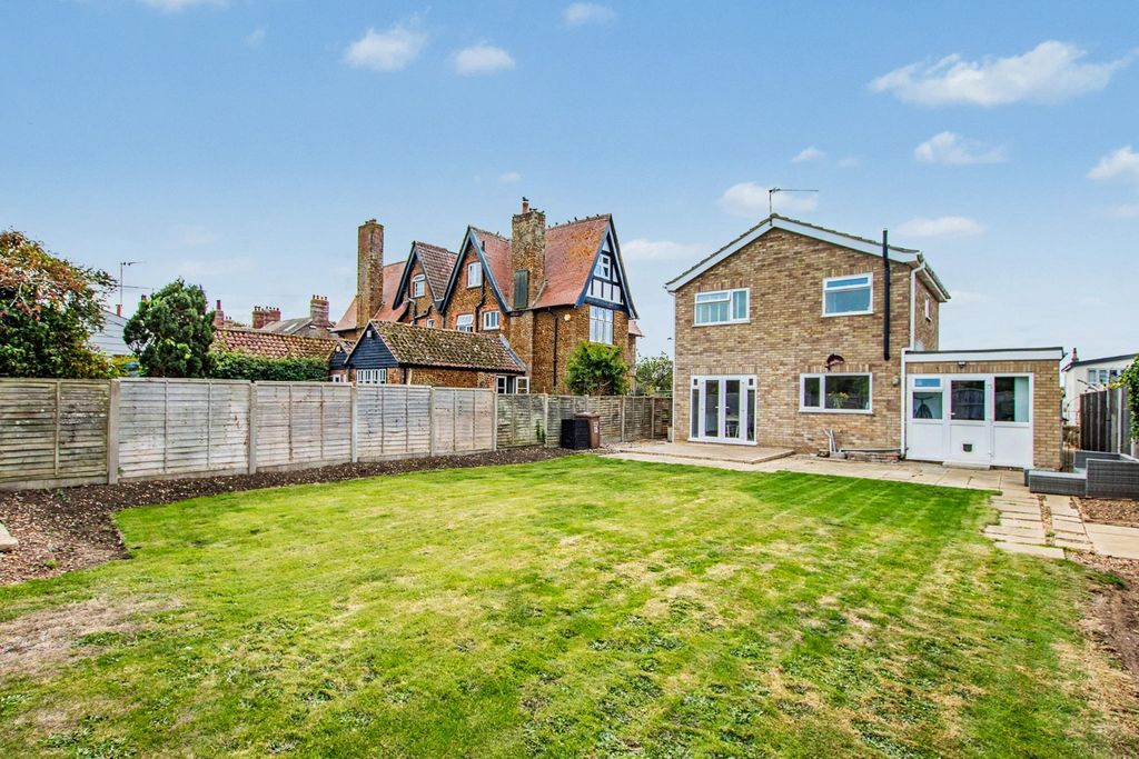 Property photo 2 of 22 4931872