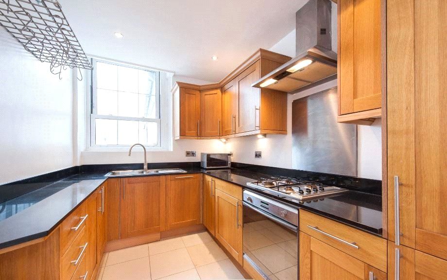 Property photo 2 of 7 Kitchen