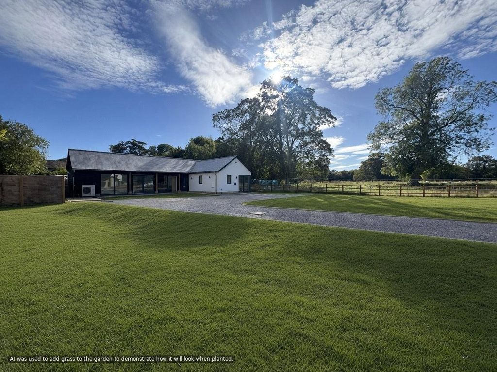 Property photo 1 of 10 Picture No. 17
