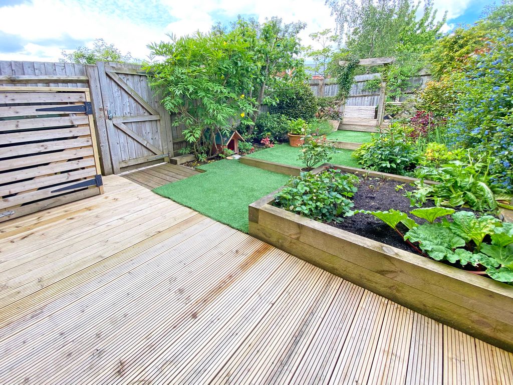 Property photo 2 of 3