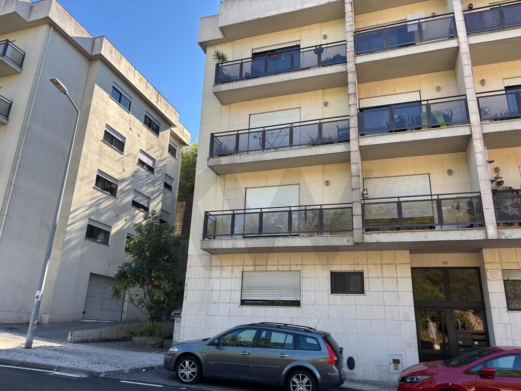 Property photo 1 of 27 Unique Investment Or Owner-Occupier Opportunity — Three-Bedroom Apartment With Local Accommodation Licence!