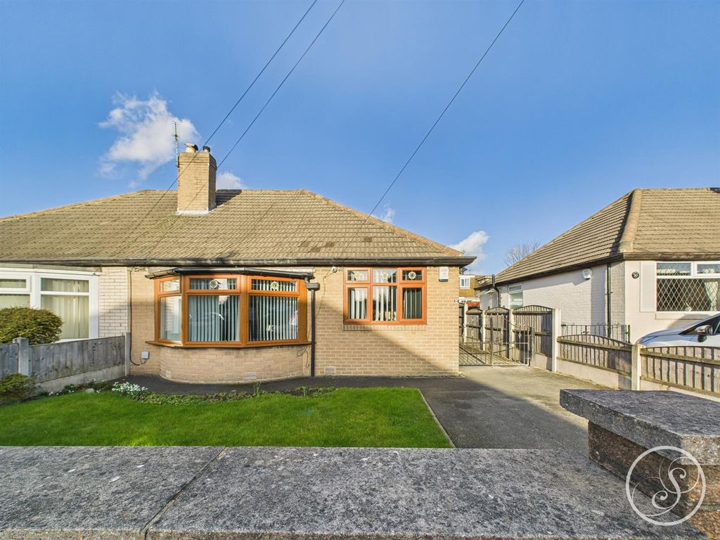 Property photo 1 of 16 External