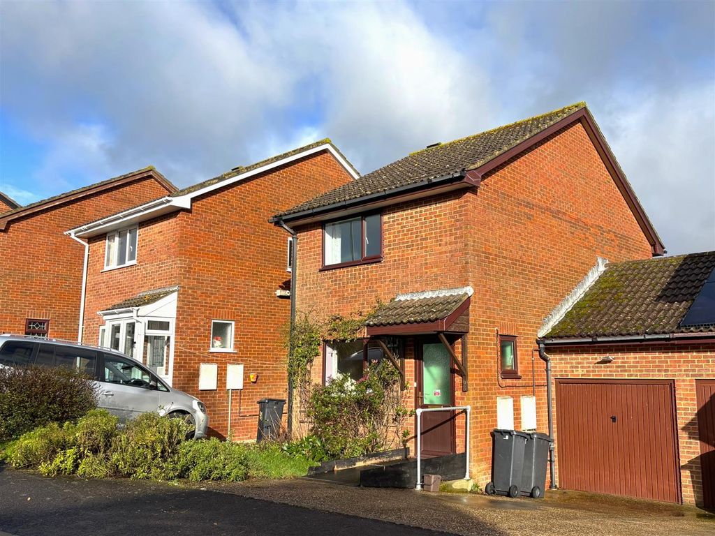 Property photo 1 of 15 4297 Windowcard.Jpeg